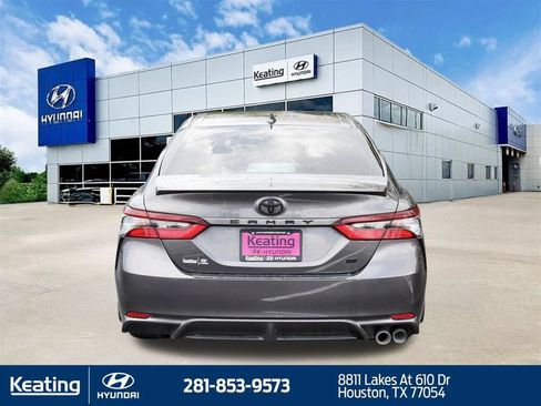 Used 2024 Toyota Camry SE FWD image 6