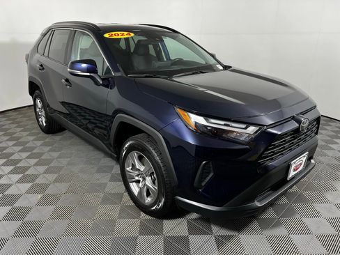 Used 2024 Toyota RAV4 XLE FWD image 3