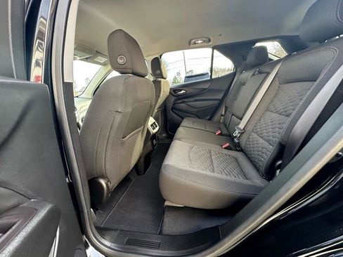 Used 2021 Chevrolet Equinox LT image 25
