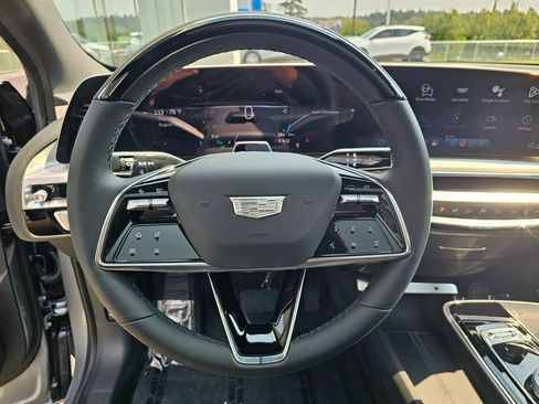 New 2026 Cadillac Lyriq Sport AWD/4WD image 24