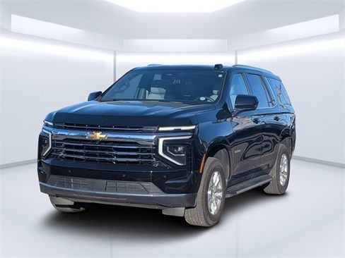 Used 2025 Chevrolet Tahoe LT image 7