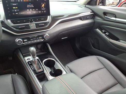 Certified 2025 Nissan Altima 2.5 SR w/ SR Premium Package image 19