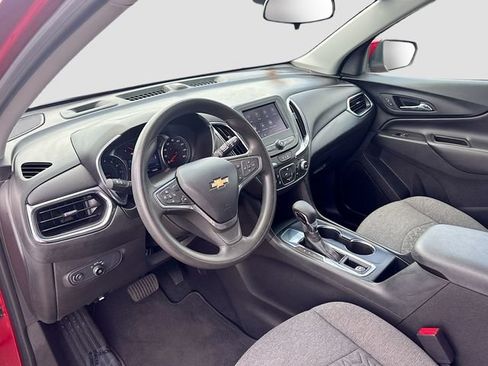 Used 2023 Chevrolet Equinox LT FWD image 9