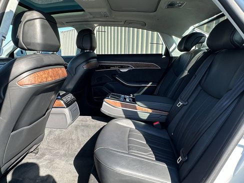 Used 2021 Audi A8 L 4.0T w/ Luxury Package image 10