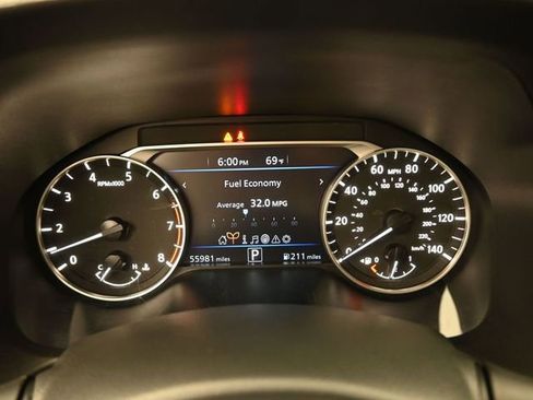 Used 2024 Nissan Altima 2.5 SV image 32