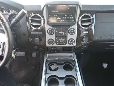 Used 2015 Ford F450 Platinum w/ FX4 Off Road Package AWD/4WD image 23