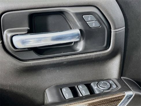 Used 2020 Chevrolet Silverado 1500 LT w/ All-Star Edition image 9