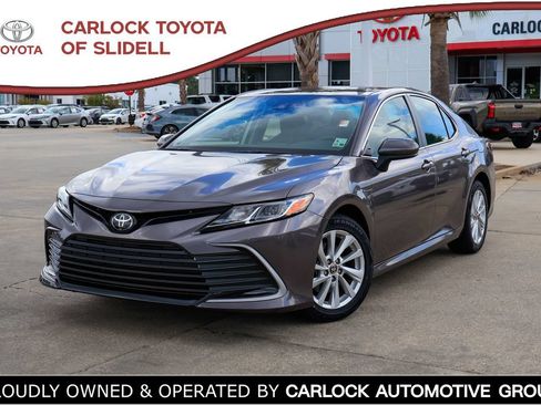 Used 2023 Toyota Camry LE FWD image 1