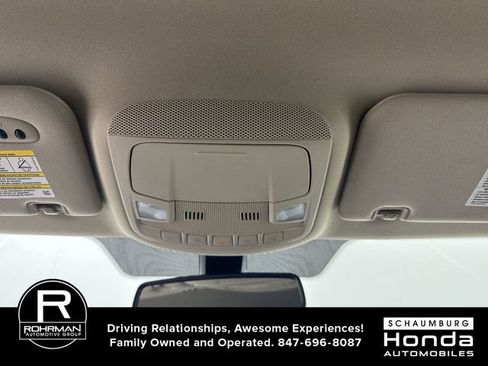 Used 2018 Lincoln MKC Select w/ Select Plus Package AWD/4WD image 11