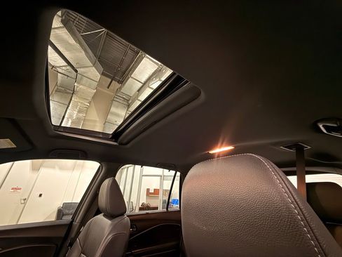 Used 2019 Honda Passport EX-L image 16