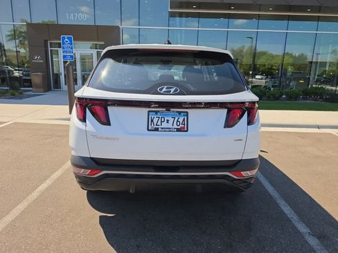 Used 2024 Hyundai Tucson SE AWD/4WD image 4