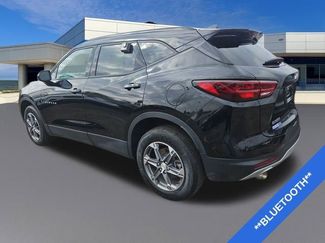 Used 2023 Chevrolet Blazer LT w/ Convenience Package FWD video 3