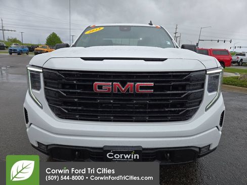Used 2023 GMC Sierra 1500 Elevation AWD/4WD image 4