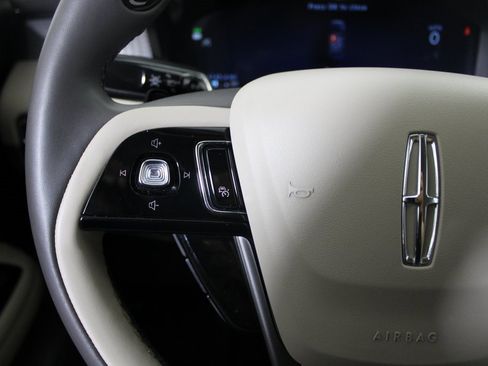 Used 2024 Lincoln Corsair FWD w/ Equipment Group 101A image 18