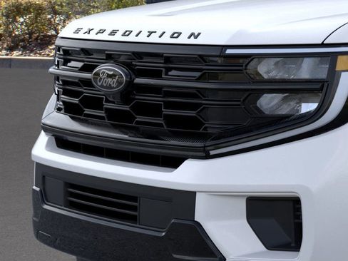 New 2026 Ford Expedition Platinum w/ Stealth Appearance Package image 17
