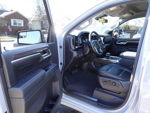 Used 2024 Chevrolet Silverado 1500 RST w/ Protection Package AWD/4WD image 12