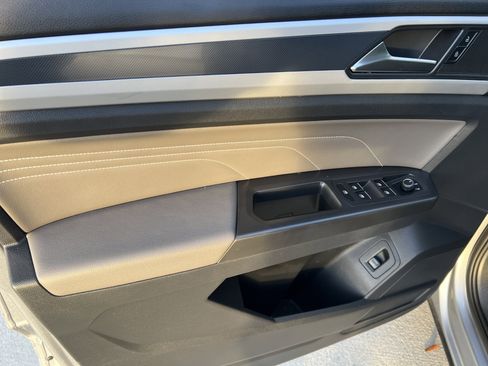 Used 2023 Volkswagen Atlas SEL R-Line image 13