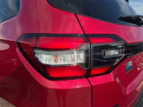 Used 2025 Honda Pilot Black Edition image 7