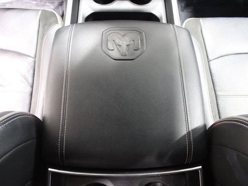 Used 2022 RAM 2500 Laramie AWD/4WD image 32