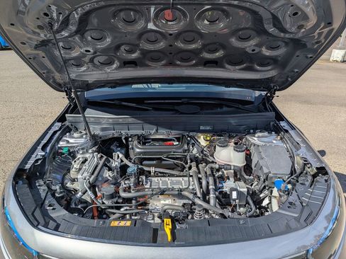 Used 2022 Mercedes-Benz EQB 350 4MATIC image 37