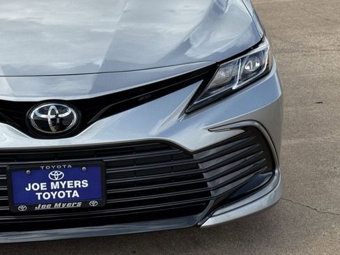 Used 2024 Toyota Camry LE FWD image 4