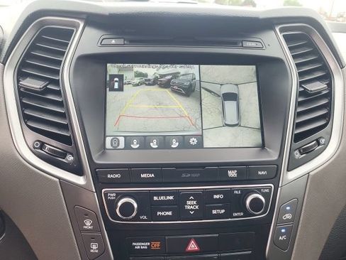 Used 2018 Hyundai Santa Fe Sport w/ 2.4L Tech Package 04 AWD/4WD image 8