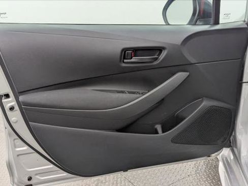 Used 2024 Toyota Corolla LE FWD image 13