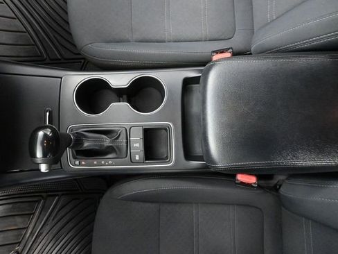 Used 2016 Kia Sorento LX image 29