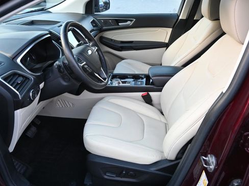 Used 2020 Ford Edge Titanium AWD/4WD image 21