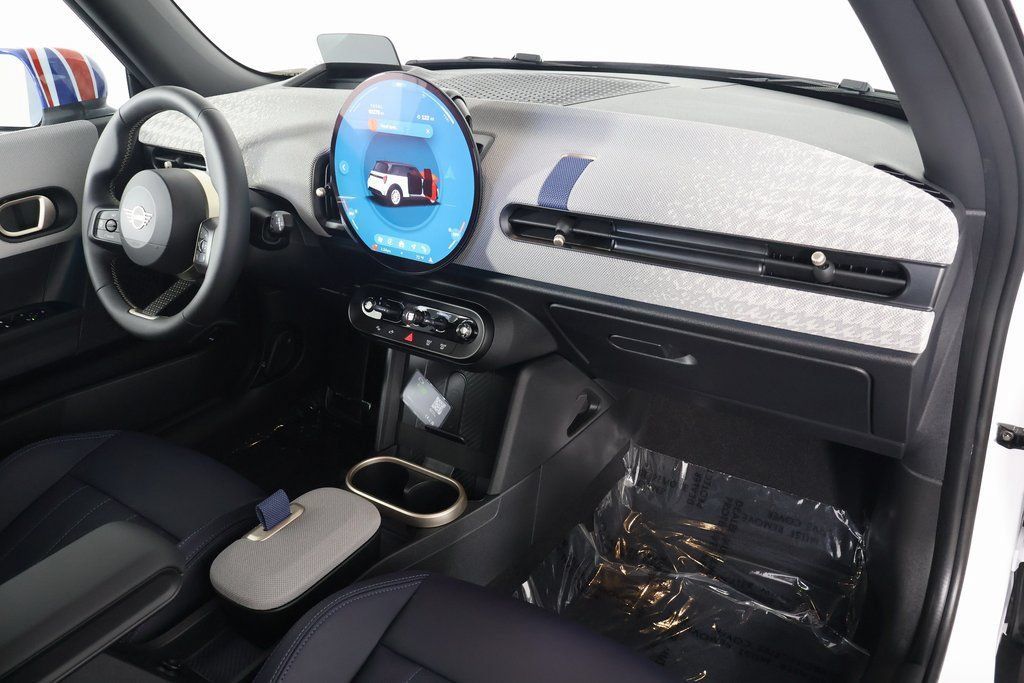 Used 2026 MINI Cooper 2-Door Hardtop FWD image 8