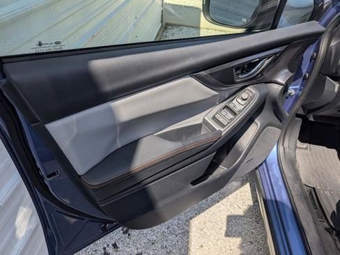 Used 2019 Subaru Crosstrek 2.0i Limited w/ Moonroof Package w/Navigation image 6