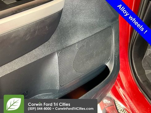 Used 2017 Toyota Tundra SR5 AWD/4WD image 12