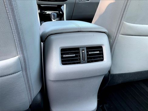 Used 2016 Honda Accord EX-L image 10