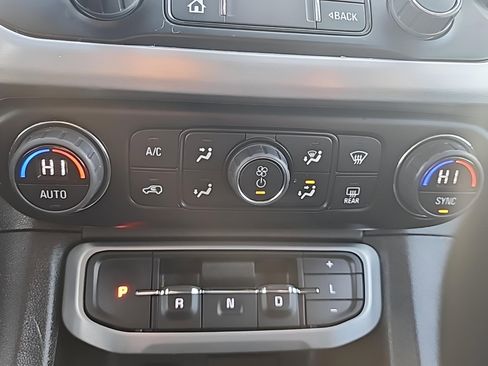 Used 2023 GMC Acadia SLE w/ Driver Convenience Package image 20