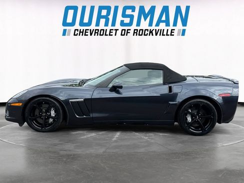 Used 2013 Chevrolet Corvette Grand Sport w/ 4LT Preferred Equipment Group RWD image 3