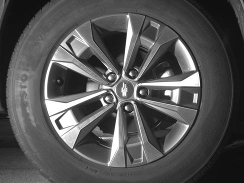 Used 2025 Chevrolet Equinox LT FWD image 15