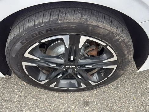 Used 2022 Kia K5 GT-Line FWD image 9