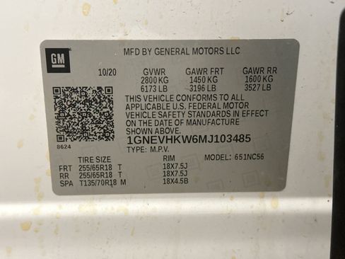 Used 2021 Chevrolet Traverse LT image 24