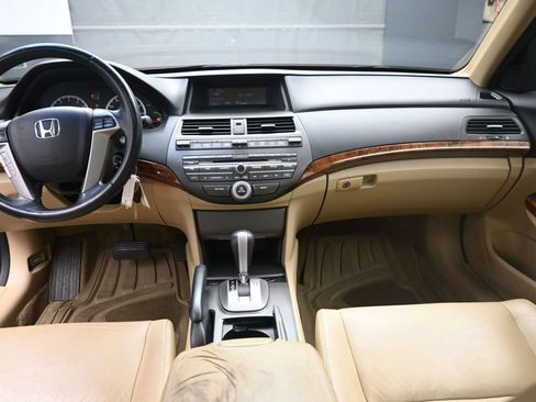 Used 2011 Honda Accord EX-L image 9