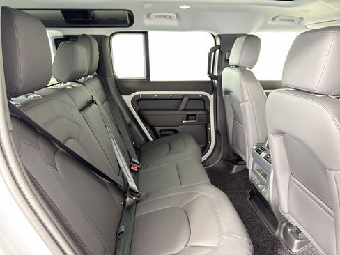 New 2026 Land Rover Defender 110 S AWD/4WD image 32
