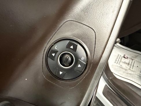 Used 2017 Hyundai Santa Fe Sport image 28