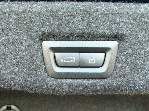 New 2026 BMW 530i xDrive w/ M Sport Package image 17