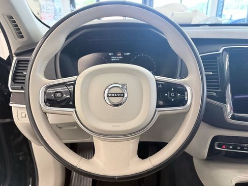 Used 2017 Volvo XC90 T6 Momentum w/ Vision Package AWD/4WD image 17
