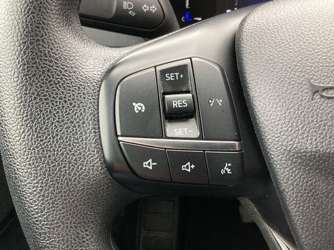 Used 2025 Ford Escape Active image 18