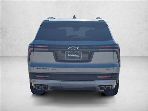 New 2026 Chevrolet Traverse Z71 w/ Driver Confidence Package image 9