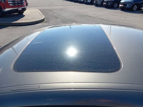 Used 2018 BMW 540i xDrive image 18