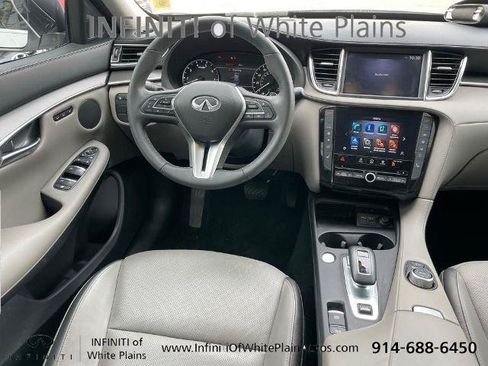 Certified 2023 INFINITI QX50 Luxe FWD image 10