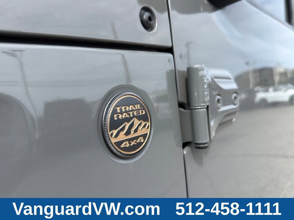 Used 2023 Jeep Wrangler Unlimited Rubicon 392 w/ Dual Top Group AWD/4WD image 8