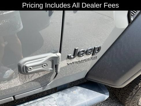 Used 2020 Jeep Wrangler Unlimited Sport AWD/4WD image 9