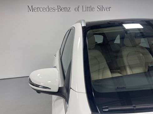 Certified 2022 Mercedes-Benz GLC 300 GLC 300 image 12